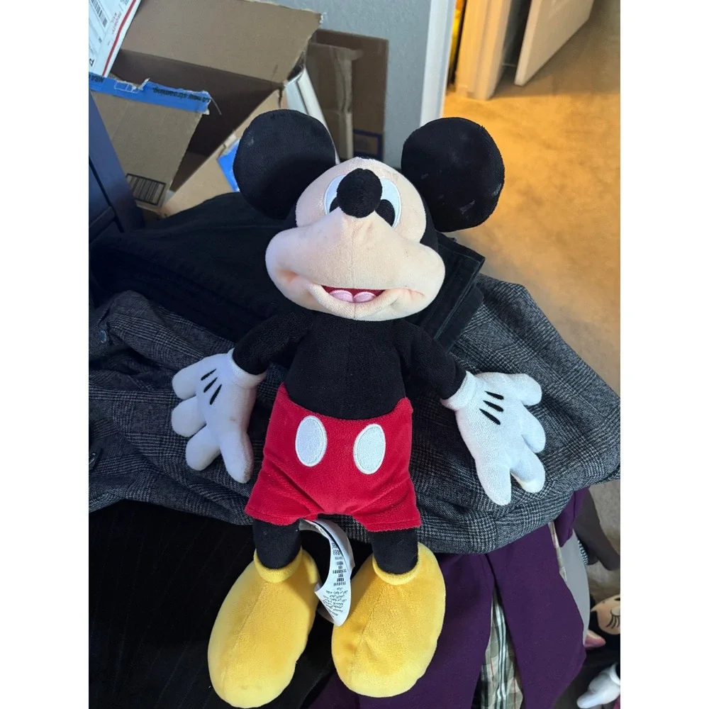 DISNEY STORE Large 21 1/4 Inches‎ Mickey and Minnie Mouse Plush Dolls